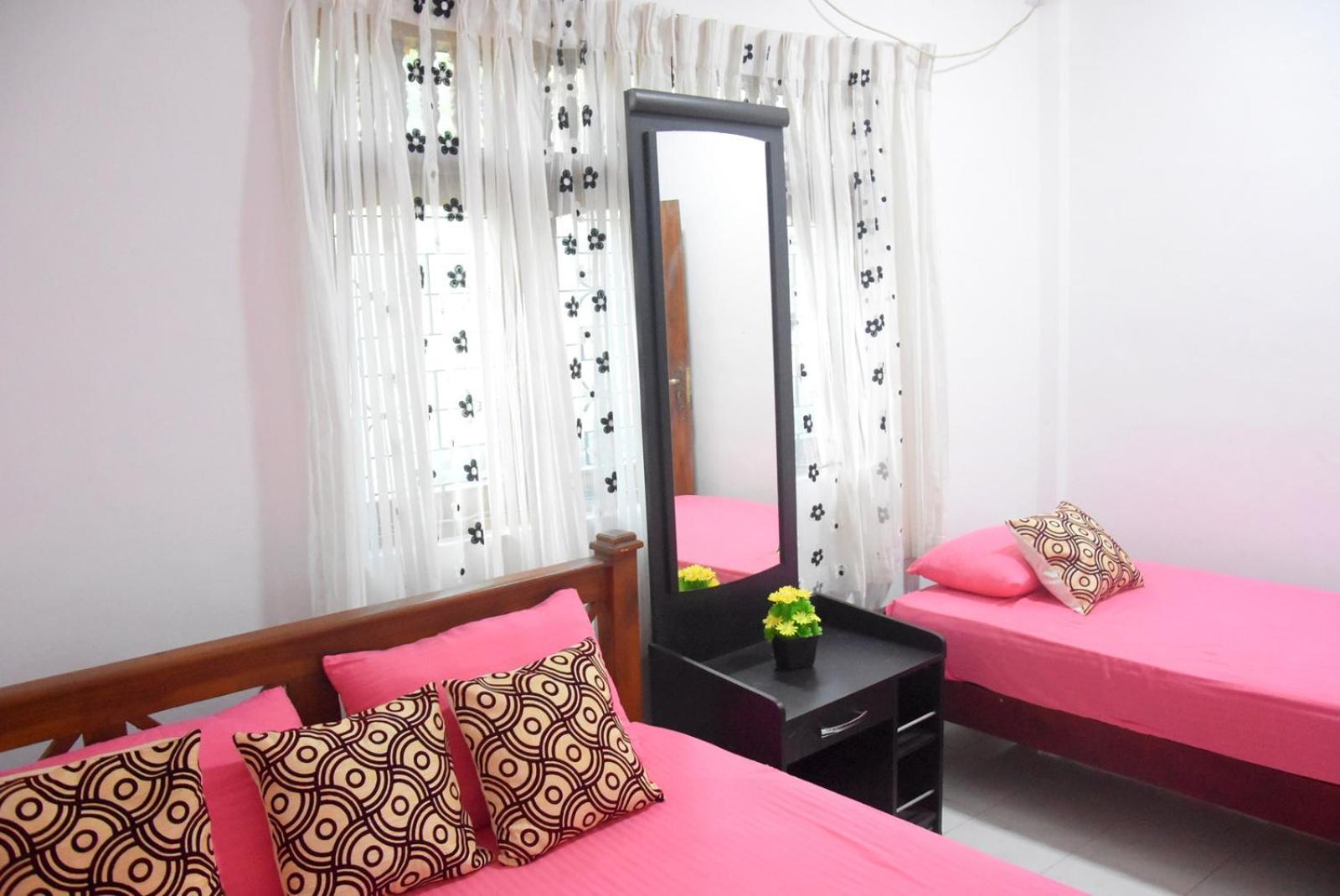 Dulina Holiday Home Anuradhapura Exterior foto